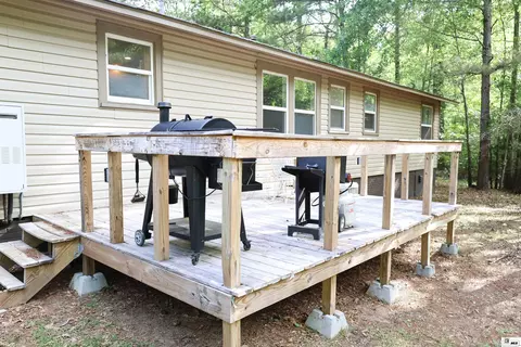 Exterior - 601 Tennessee Ave, Ruston, LA 71270 photo 3 of 5