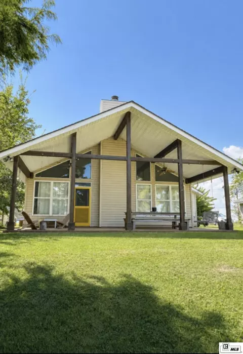 221 Osceola Rd, Saint Joseph, LA 71366