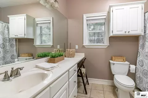 Bath - 111 Stones Throw Rd, Ruston, LA 71270 photo 1 of 2