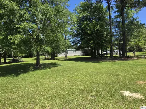 7715 Jackson Dr, Collinston, LA 71229 photo 2