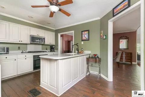 Kitchen - 1605 Quail Ln, Ruston, LA 71270 photo 4 of 5