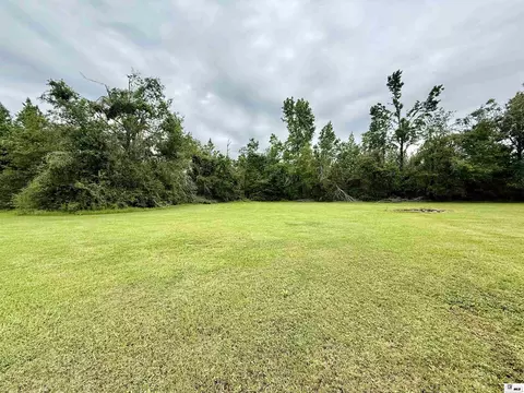 Exterior - 414 Kelly Loop Rd, Epps, LA 71237 photo 4 of 7