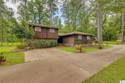 319 S Woodland Dr, Columbia, LA 71418