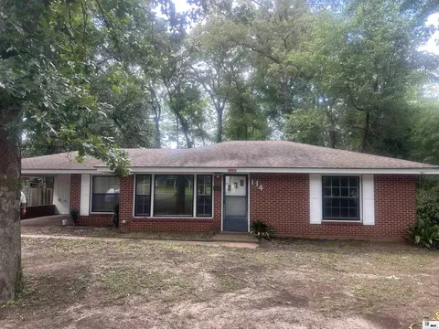 114 Oakdale St, Bastrop, LA 71220