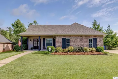 220 Austin Oaks Cir, West Monroe, LA 71292