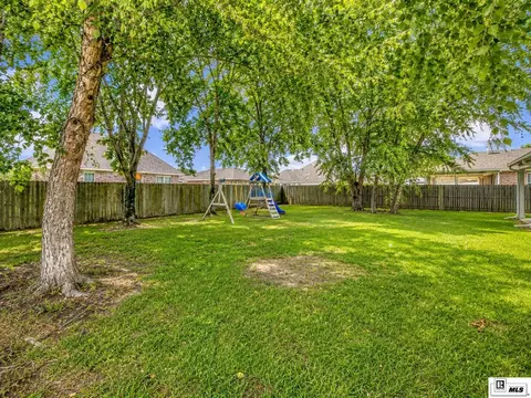 Exterior - 121 Medalist St, Monroe, LA 71203 photo 5 of 7