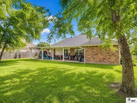 Exterior - 121 Medalist St, Monroe, LA 71203 photo 6 of 7