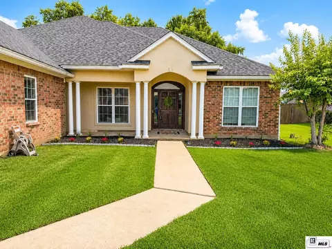 Exterior - 121 Medalist St, Monroe, LA 71203 photo 2 of 7