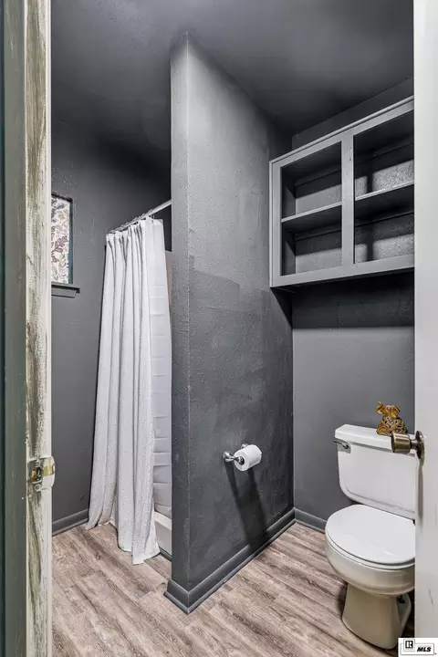 Bath - 1800 Bittersweet Ave, Ruston, LA 71270 photo 2 of 5
