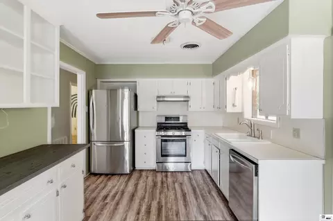 Kitchen - 1800 Bittersweet Ave, Ruston, LA 71270 photo 2 of 2