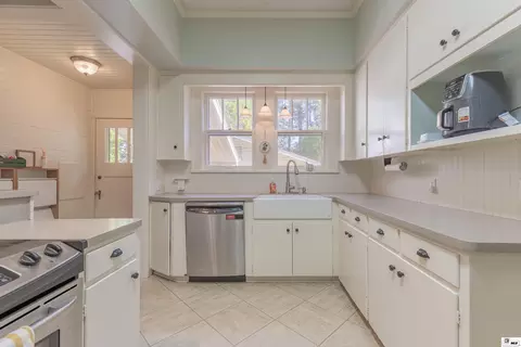 Kitchen - 3163 Highway 33, Ruston, LA 71270 photo 3 of 3