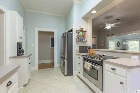 Kitchen - 3163 Highway 33, Ruston, LA 71270 photo 2 of 3