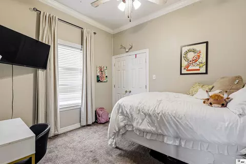 Bedroom - 424 E Frenchmans Bend Rd, Monroe, LA 71203 photo 4 of 4