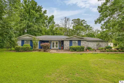 3692 Bayou Acres Dr, Bastrop, LA 71220