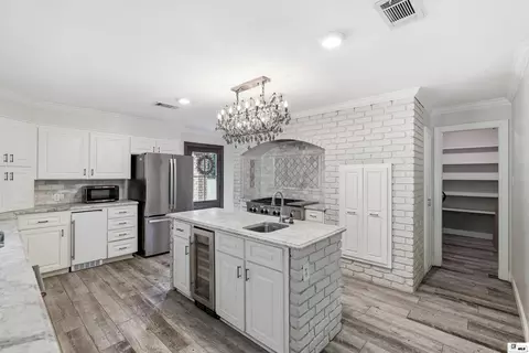 Kitchen - 410 Seals Pl, Monroe, LA 71203 photo 1 of 4