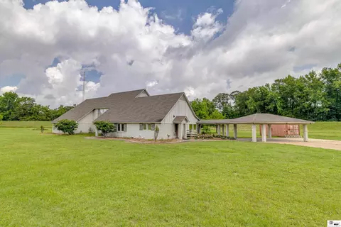 Exterior - 410 Seals Pl, Monroe, LA 71203 photo 3 of 8
