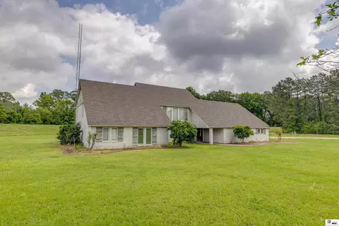 Exterior - 410 Seals Pl, Monroe, LA 71203 photo 2 of 8