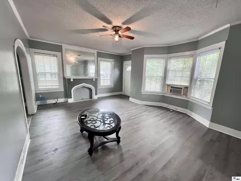 Living - 706 Bres Ave, Monroe, LA 71201 photo 1 of 8