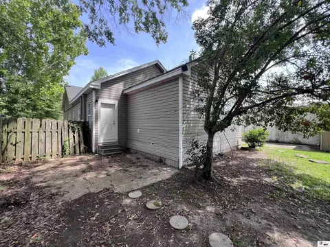 Exterior - 706 Bres Ave, Monroe, LA 71201 photo 2 of 4