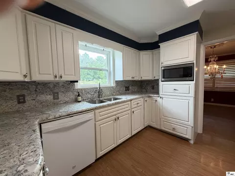 Kitchen - 1120 Norris Rd, Choudrant, LA 71227 photo 4 of 6