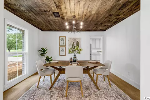 Dining - 3203 Cuba Blvd, Monroe, LA 71201 photo 2 of 2