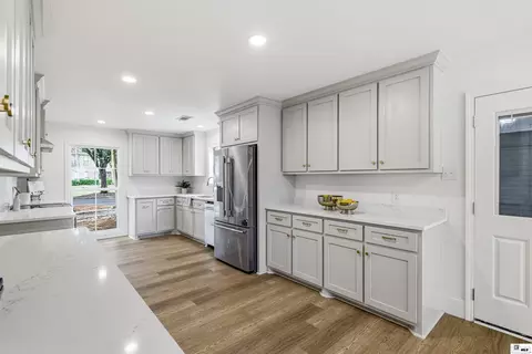 Kitchen - 3203 Cuba Blvd, Monroe, LA 71201 photo 1 of 4