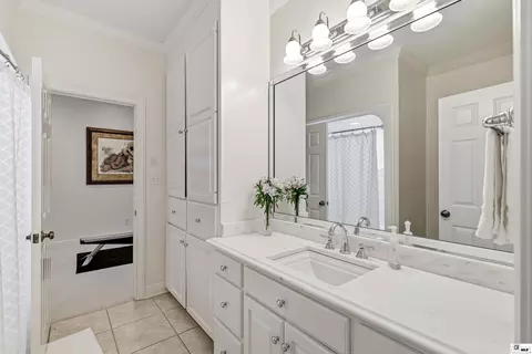 Bath - 4 Melrose Ct, Monroe, LA 71203 photo 7 of 7
