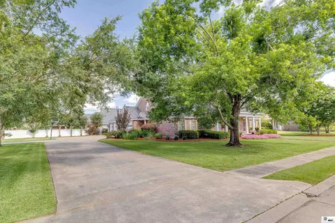 Exterior - 4 Melrose Ct, Monroe, LA 71203 photo 9 of 9
