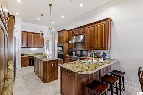 Kitchen - 4 Melrose Ct, Monroe, LA 71203 photo 3 of 5