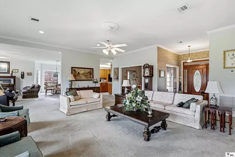 Living - 299 Britton Rd, Calhoun, LA 71225 photo 3 of 6