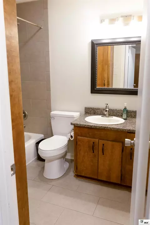 Bath - 1610 Furman St, Ruston, LA 71270 photo 1 of 2