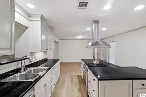 Kitchen - 309 Fortune Dr, Monroe, LA 71203 photo 4 of 5