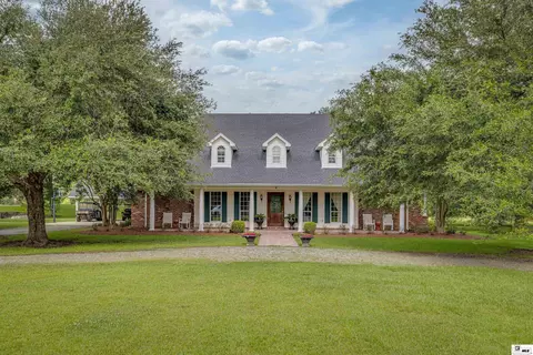 226 Oak Ln, Columbia, LA 71418