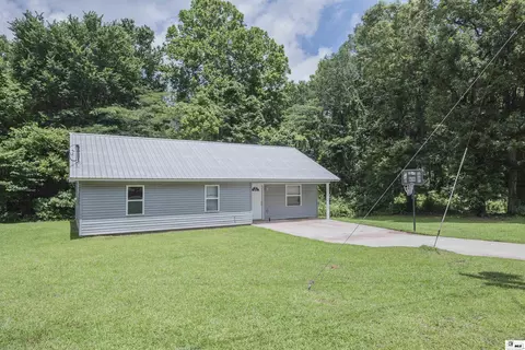 203 Parvin Dr, Bastrop, LA 71220