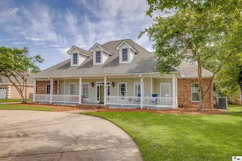 Exterior - 2907 Deborah Dr, Monroe, LA 71201 photo 2 of 10