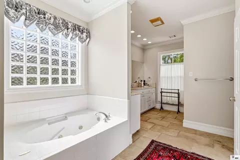 Bath - 2907 Deborah Dr, Monroe, LA 71201 photo 1 of 6