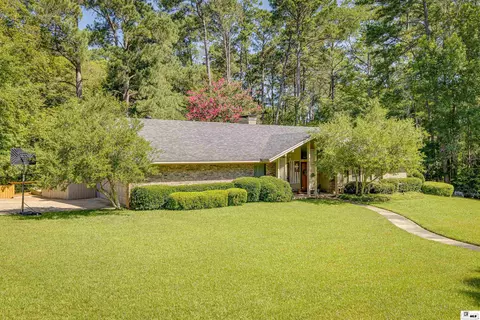 Exterior - 1600 Madera St, Ruston, LA 71270 photo 4 of 15