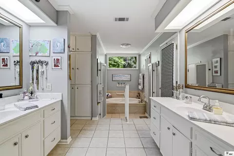 Bath - 1600 Madera St, Ruston, LA 71270 photo 3 of 6