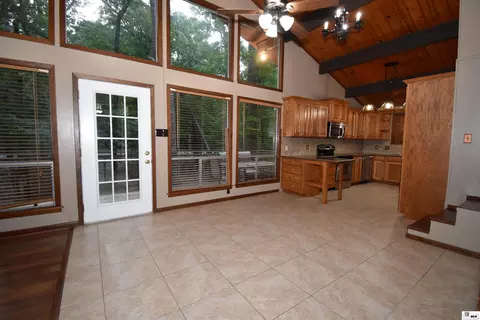 Living - 333 Hodges Rd, Ruston, LA 71270 photo 2 of 4