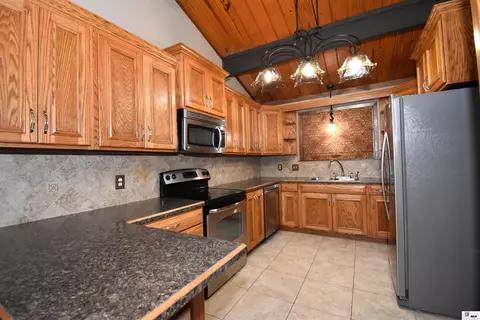 Kitchen - 333 Hodges Rd, Ruston, LA 71270 photo 1 of 2