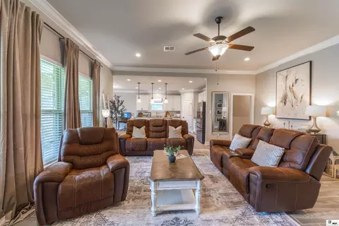 Living - 100 Pine Lake Rd, Calhoun, LA 71225 photo 1 of 3