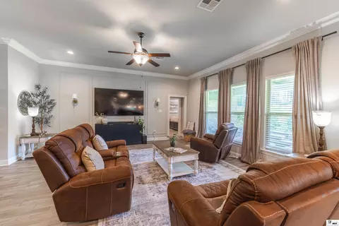 Living - 100 Pine Lake Rd, Calhoun, LA 71225 photo 3 of 3