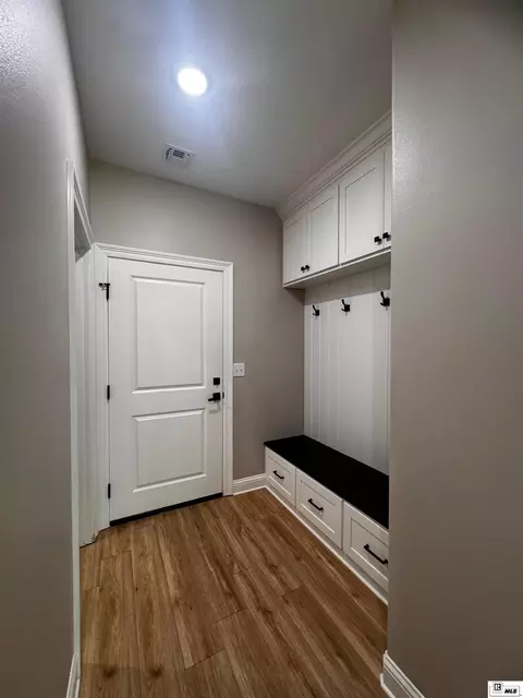 Entry Way - 273 Oak Alley Dr, Ruston, LA 71270 photo 1 of 1