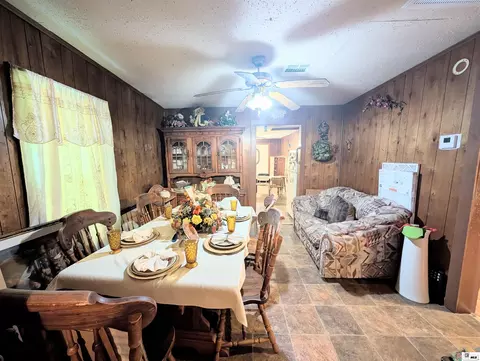 Dining - 1406 Lee Ave, Bastrop, LA 71220 photo 1 of 1
