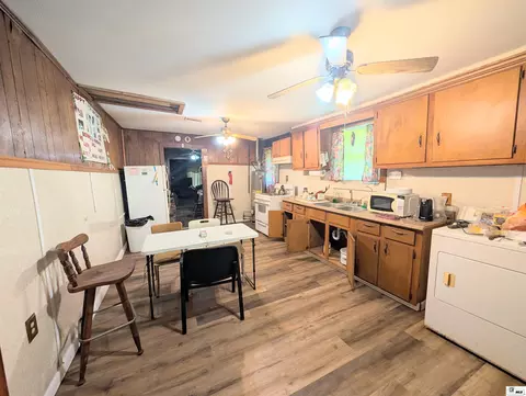 Kitchen - 1406 Lee Ave, Bastrop, LA 71220 photo 3 of 3