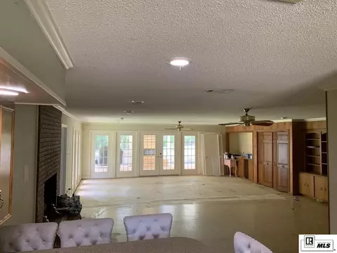 Living - 102 Belle Haven Dr, Ruston, LA 71270 photo 4 of 4
