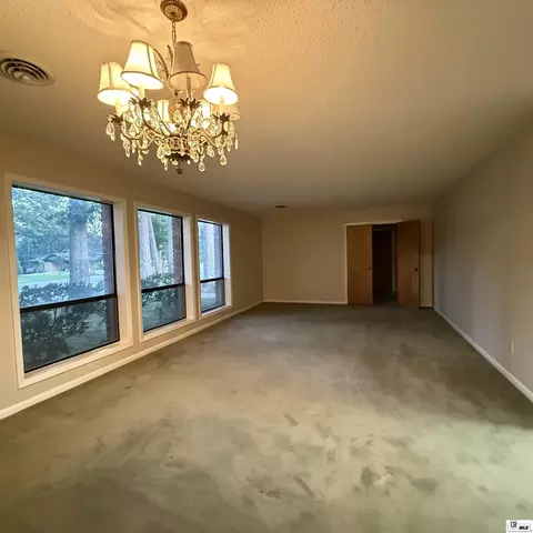 Living - 2305 N Vienna St, Ruston, LA 71270 photo 5 of 7