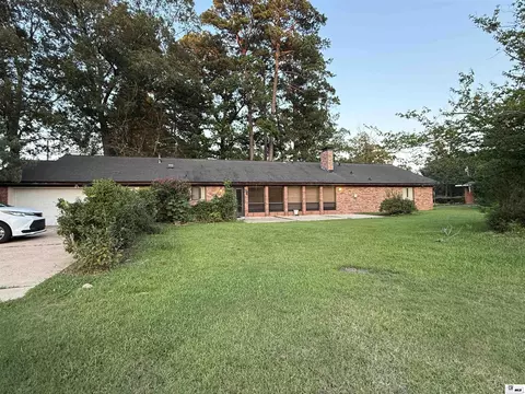 Exterior - 2305 N Vienna St, Ruston, LA 71270 photo 4 of 9