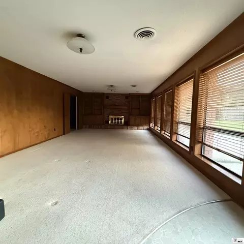 Living - 2305 N Vienna St, Ruston, LA 71270 photo 1 of 7