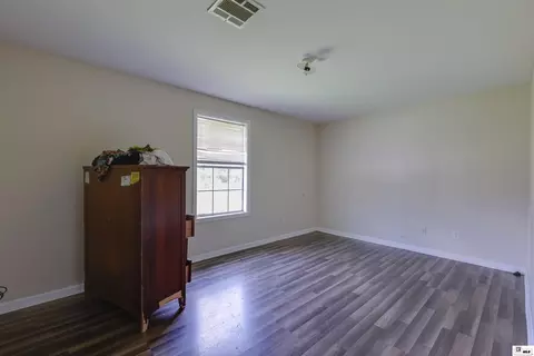 Bedroom - 1948 Harmon Johnson Rd, Monroe, LA 71202 photo 2 of 2